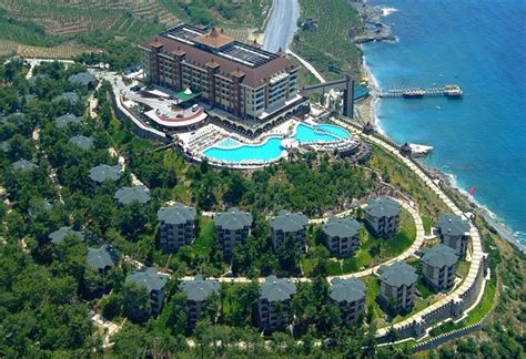 Utopia World Hotel 5* 